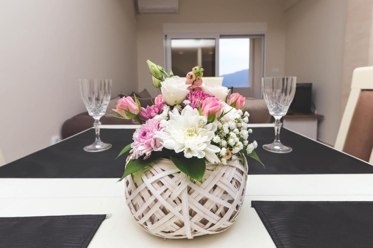 Sea Star Luxury Apartment Kotor Dış mekan fotoğraf